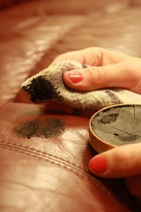 Do not use shoe polish to touch up furniture