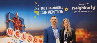 Steve and Diane Geddes of Fibrenew Kelowna Awarded Franchisee of the Year by International Franchise Association